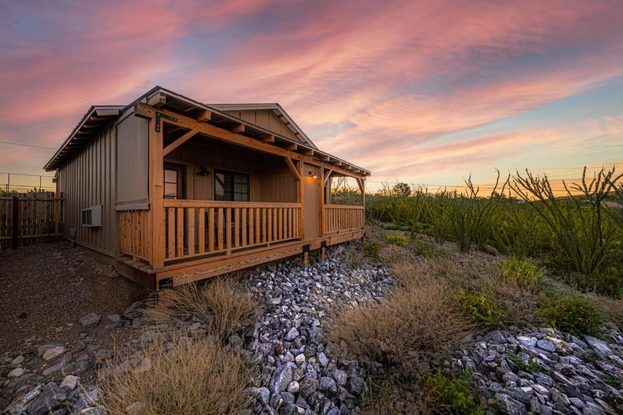 Miners Cabins #1 - Two Double Beds And Private Balcony 图姆斯顿 外观 照片